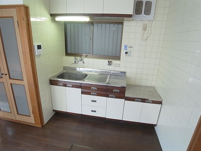 【キッチン】 | 下沢通4丁目貸家 | コンロ設置可能な広めのキッチン