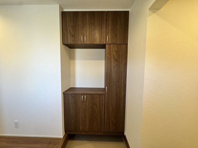 ハートフルタウン 前橋市北代田町780番　Ａ号棟の玄関|玄関収納もたっぷりご用意しています。