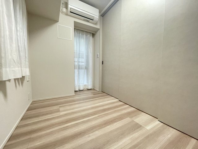 ルジェンテ上野松が谷の洋室