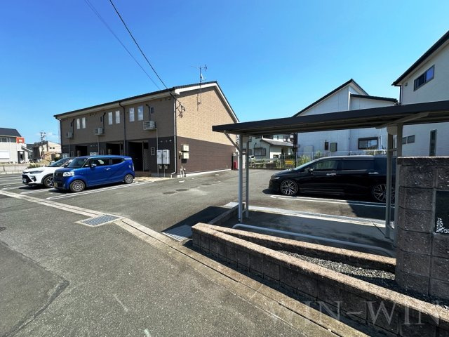 松東017の駐車場