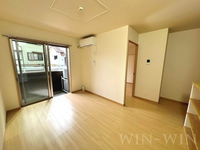 松東017の居間・リビング