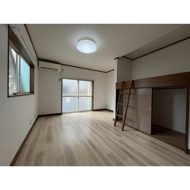 2面採光のお部屋です★