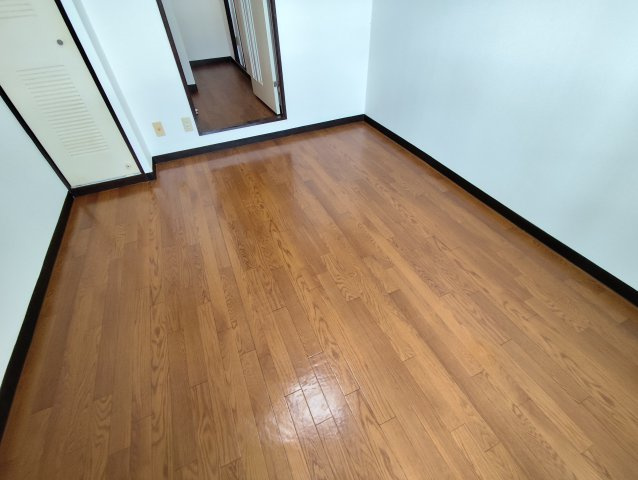 ライオンズマンション東新小岩の洋室