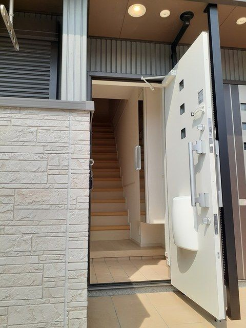 シャンポール砂田の玄関