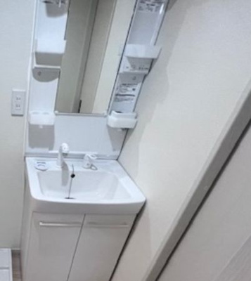 【独立洗面台】 | 椎野亀戸マンション | 独立洗面台あり、毎朝おしゃれに忙しい女性の方におすすめです