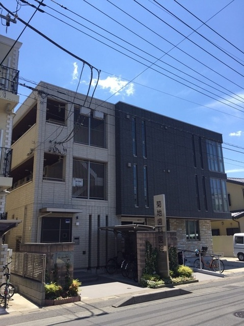 ル・クリザンテムの外観|3階建ての鉄骨造です。