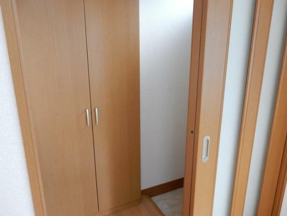 ホワイトハイムの玄関