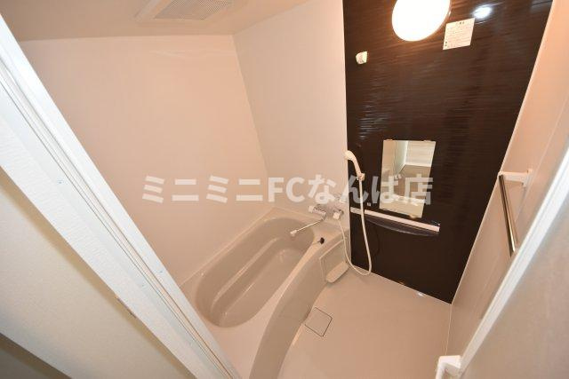 ソラシアレジデンス九条の浴室