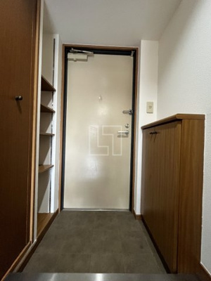 【玄関】 | ディナスティ清水谷III | ディナスティ清水谷III　玄関スペース