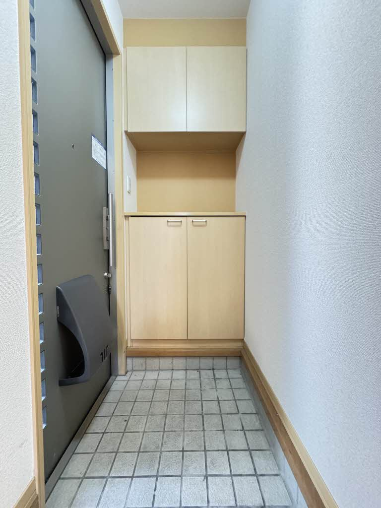 シャーメゾン小森野の玄関|明るい玄関です