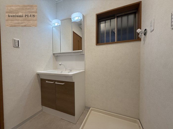 東大阪市御厨東1丁目の独立洗面台