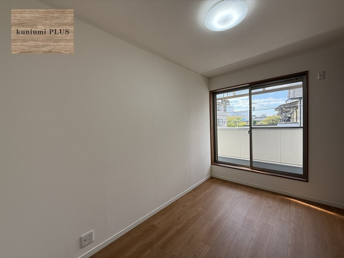 東大阪市御厨東1丁目の洋室