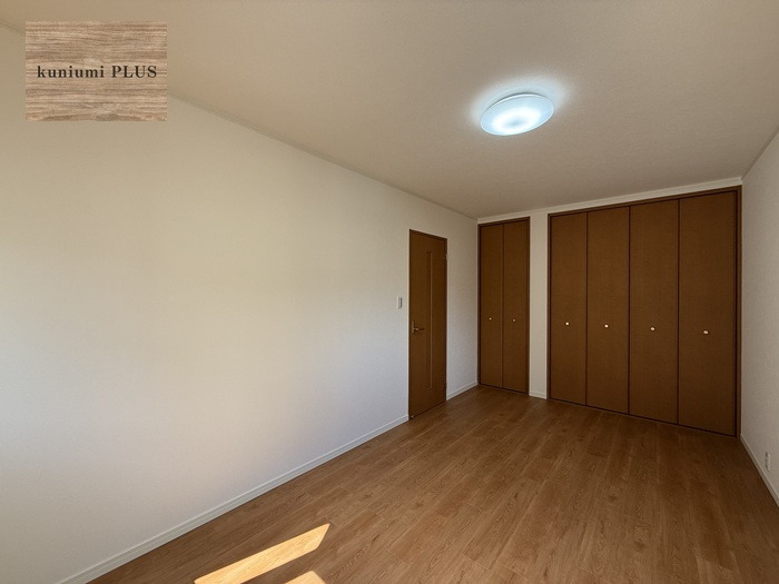 東大阪市御厨東1丁目の洋室