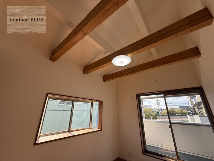 東大阪市御厨東1丁目の洋室