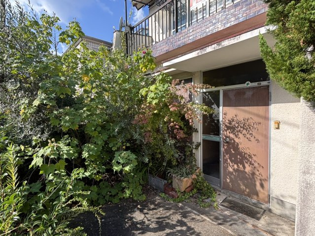 橿原市木原町の玄関|日当たり良好の玄関です