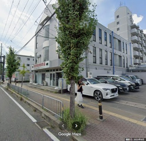 らくなんビルの外観