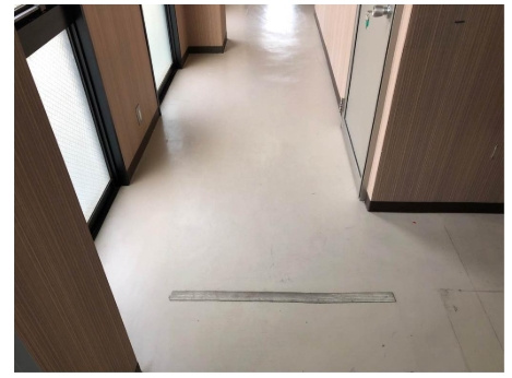 らくなんビルの内装