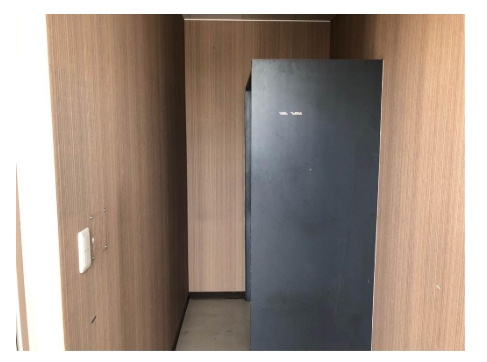 らくなんビルの内装