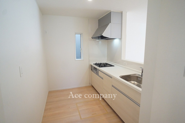 【キッチン】 | 東大阪市大蓮南2丁目　【1号棟/全2棟】 | キッチンスペースに床下収納付きです♪