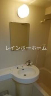 ベイステート安間の洗面所