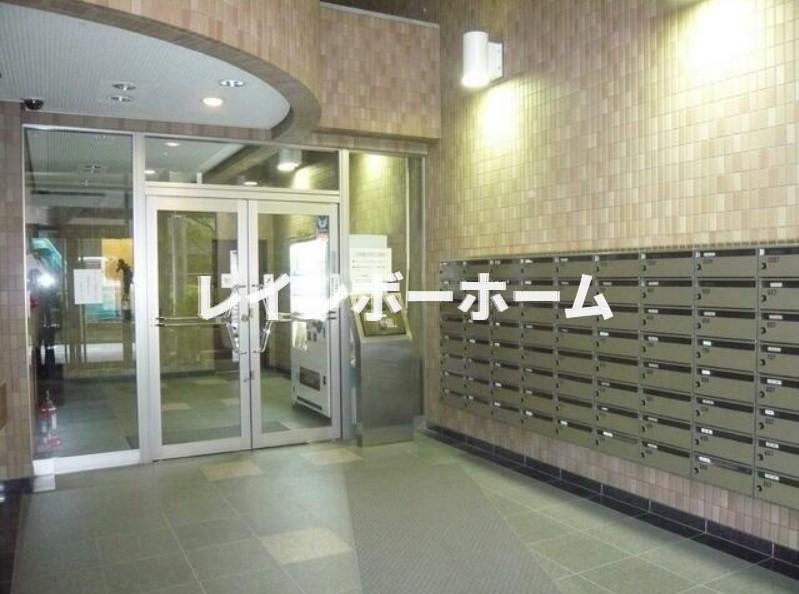 ベイステート安間のエントランス