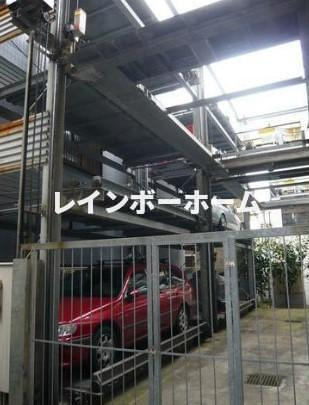 ベイステート安間の駐車場