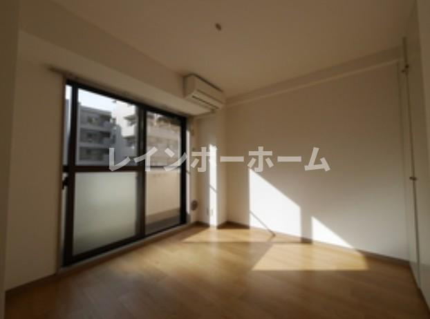 ベイステート安間の居間・リビング