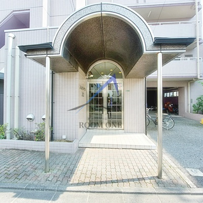 第一スカイハイツ足立のエントランス|エントランスです。