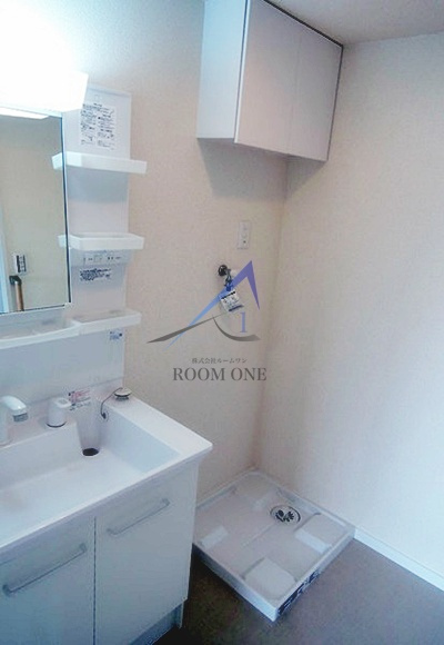 第一スカイハイツ足立の設備|洗濯機置き場です。