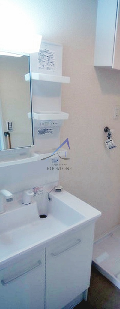 第一スカイハイツ足立の洗面所|洗面台です。