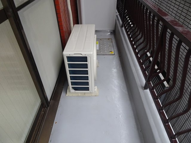 メゾン・ド・ぎおんのバルコニー|暖かな日差しのふりそそぐバルコニー