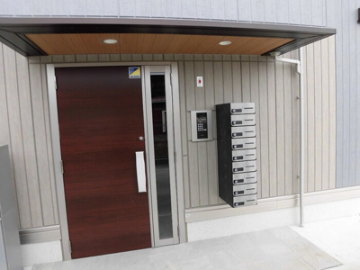 【エントランス】 | ピースフル