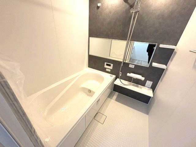 【浴室】 | 大野城市中央1丁目1期　1号棟（全3棟）【仲介手数料無料・0円】 | 現地写真。浴室です。