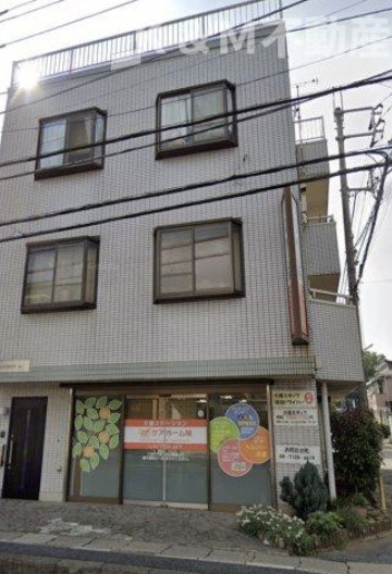 ランドフォレスト南柏のエントランス