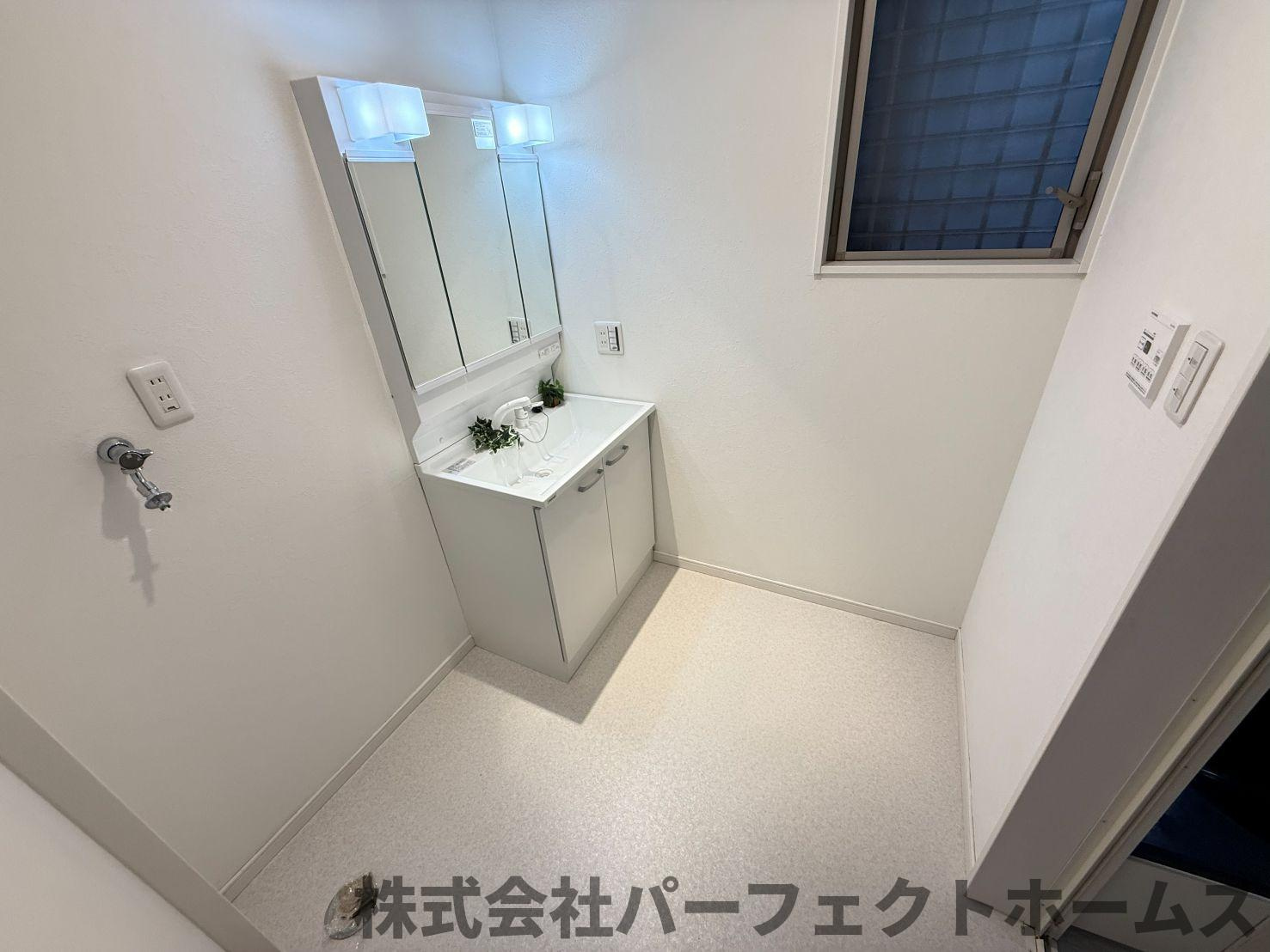 長尾元町3丁目戸建の脱衣所