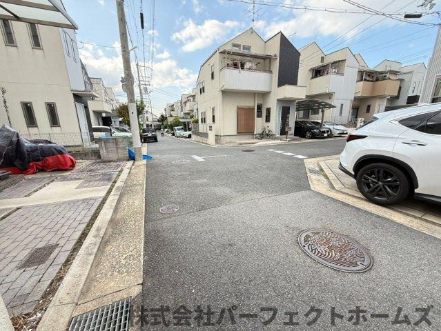 長尾元町3丁目戸建の前面道路含む現地写真|前面道路含む現地写真です