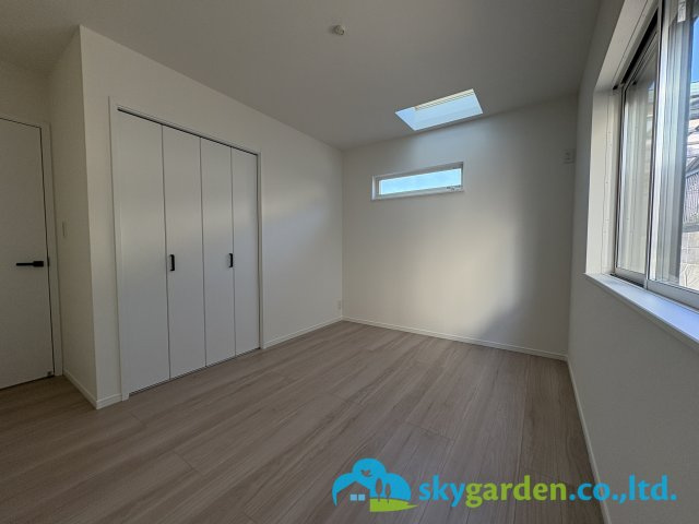 鎌倉市手広　新築戸建　全2棟2号棟の洋室|明るい洋室です