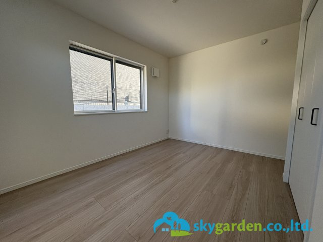 鎌倉市手広　新築戸建　全2棟2号棟の洋室|落ち着いた色調の洋室です