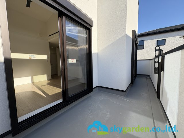 鎌倉市手広　新築戸建　全2棟2号棟のバルコニー|陽当たり良好なバルコニーです