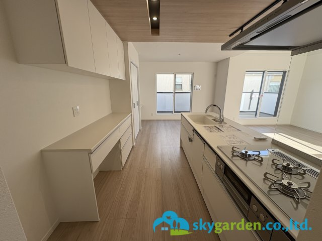 鎌倉市手広　新築戸建　全2棟2号棟のキッチン|家族みんなで料理を楽しみましょう