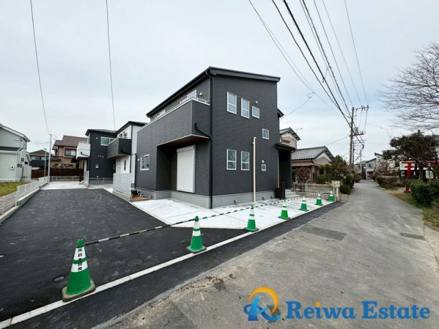 新築戸建　茅ヶ崎市萩園の前面道路含む現地写真