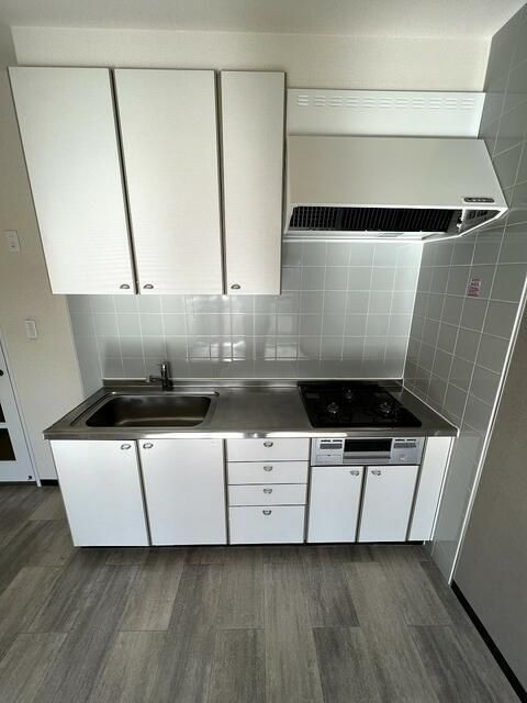 ＤＲホームズ千歳烏山のキッチン|■グリル付ガスコンロシステムキッチン■都市ガス♪