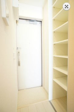 川崎市多摩区枡形６丁目の賃貸マンションの収納