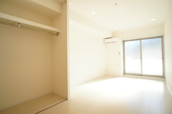 川崎市多摩区枡形６丁目の賃貸マンションの収納