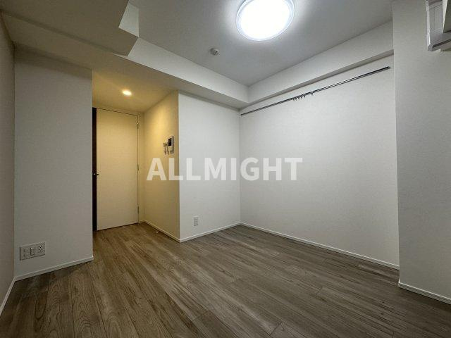 稲城市東長沼の賃貸マンションの居間・リビング|★お部屋探しはオールマイト不動産までご相談下さい♪