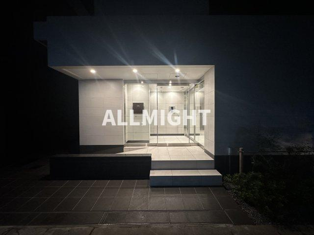 稲城市東長沼の賃貸マンションのエントランス|★お部屋探しはオールマイト不動産までご相談下さい♪