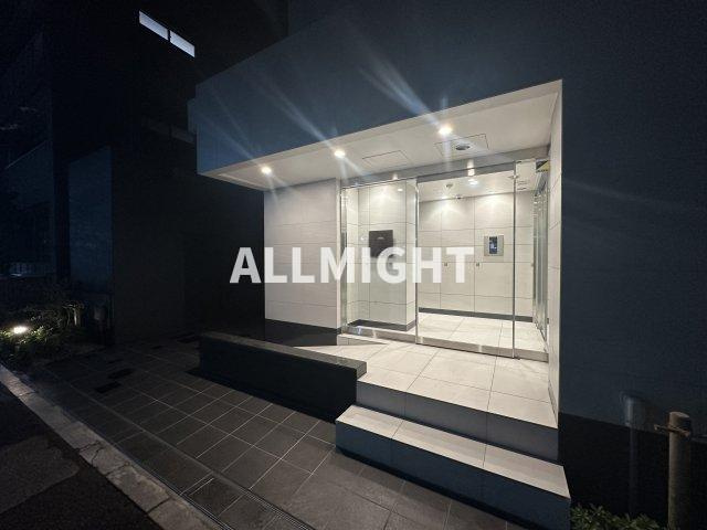 稲城市東長沼の賃貸マンションのエントランス|★お部屋探しはオールマイト不動産までご相談下さい♪