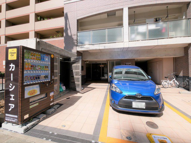 M.hills西本町のエントランス