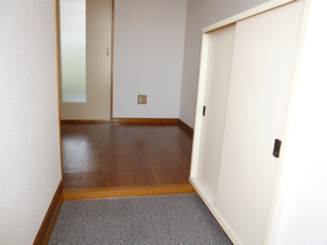 【玄関】 | ニューシティ中庄