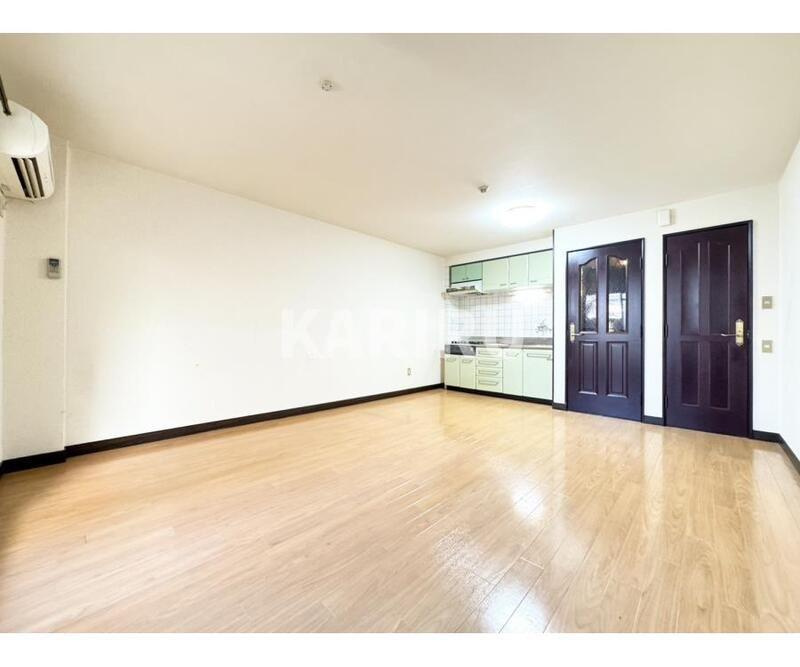 グローリーハイツ東成の居間・リビング